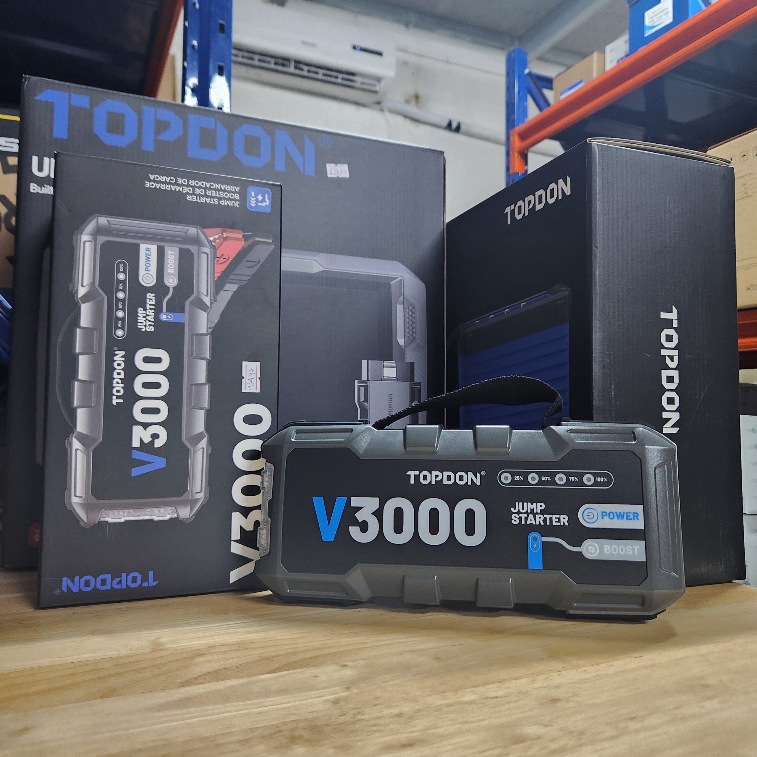 TOPDON V3000 – Kích Bình 3000A Cho SUV & Xe Động Cơ Lớn 1 TOPDON V3000 – Kích Bình 3000A Cho SUV & Xe Động Cơ Lớn